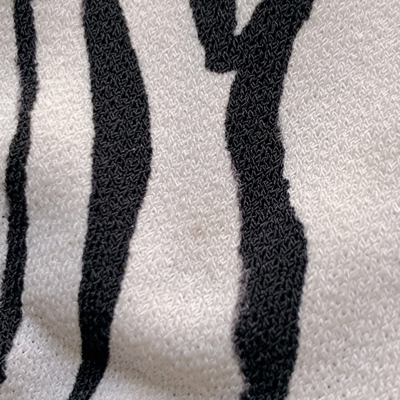 LEOTA Zebra Stripe Short Sleeve Artsy Swing Dress Size M - Picture 8 of 8